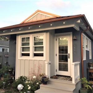 0-FUNKY-LEUCADIA-RESIDENCE-PHOTO-1